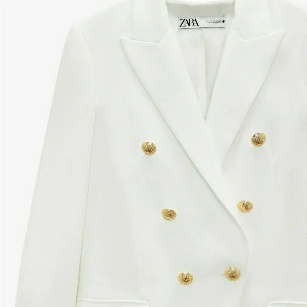 Zara Ivory Blazer with Gold Accents - Picture 8 of 14